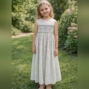 Strasburg Smocked Floral Print Girls Dress Size 10